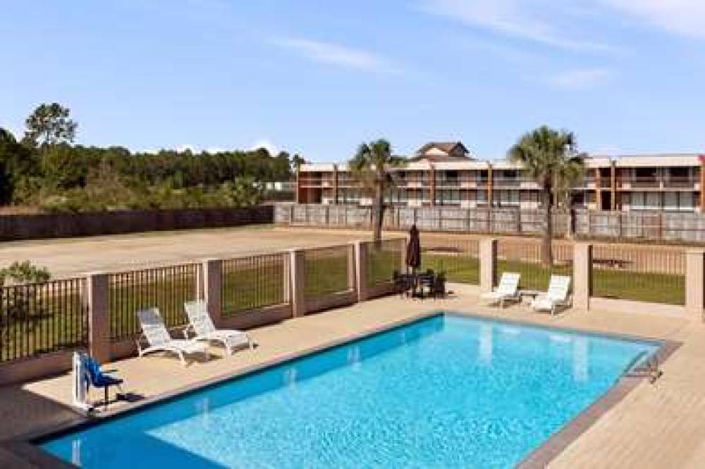 SUPER 8 BY WYNDHAM GULFPORT NEAR BI 7