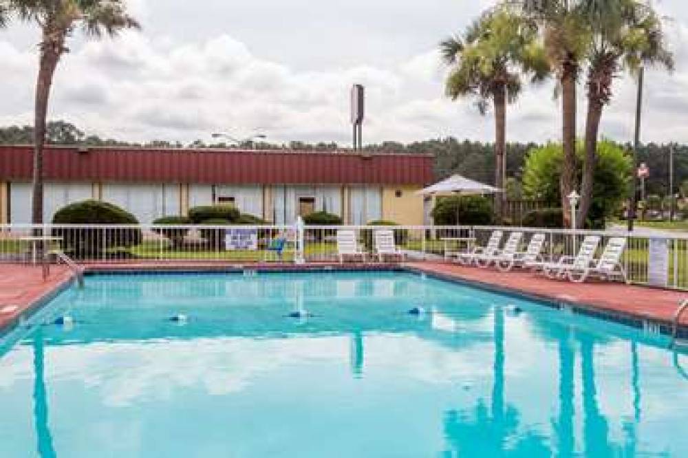 Super 8 By Wyndham Hardeeville 4