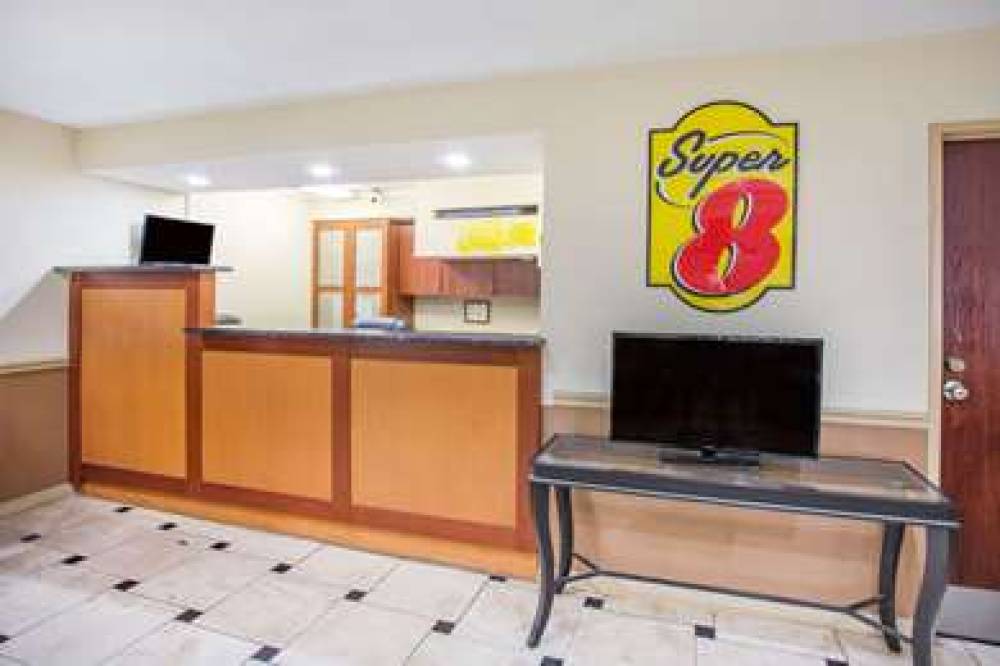 Super 8 By Wyndham Harrisonburg 3