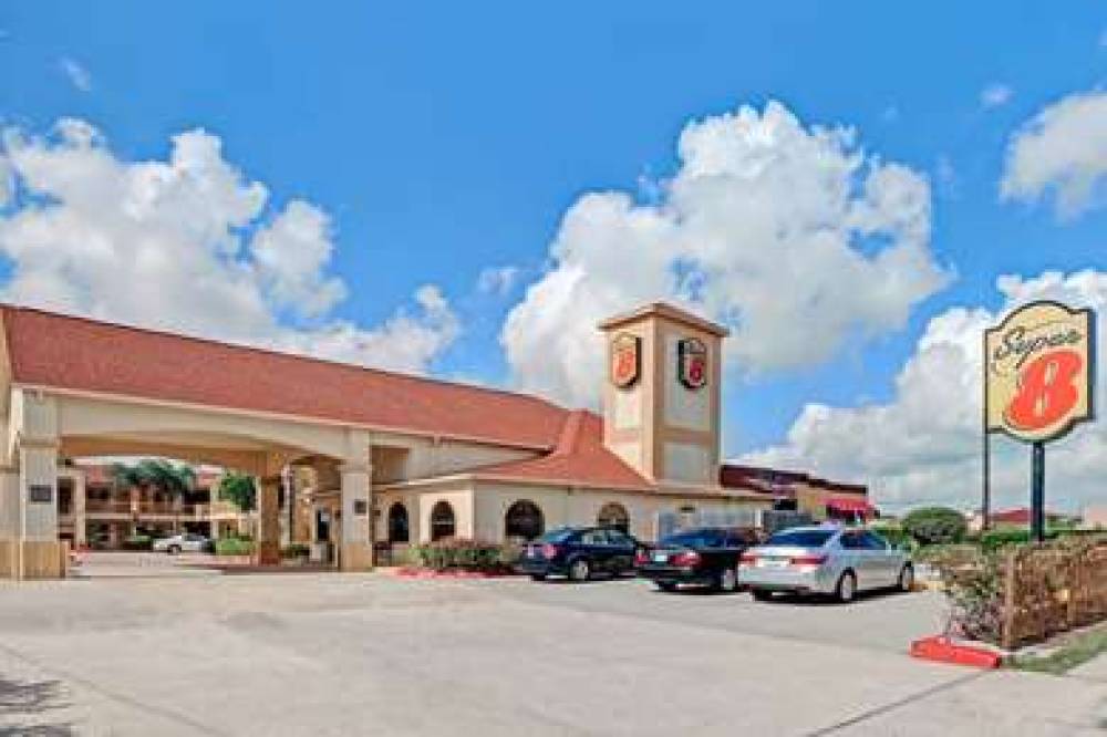 Super 8 By Wyndham Houston Hobby Airport South 2