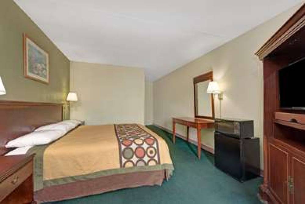 Super 8 By Wyndham Indianapolis South 10