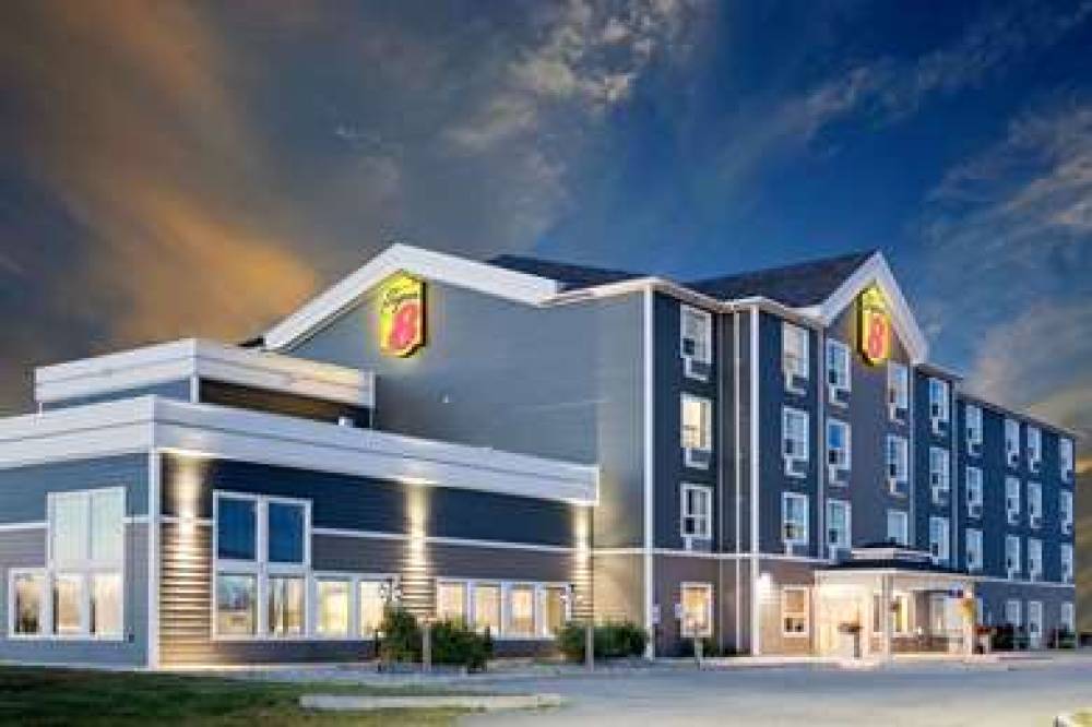 Super 8 By Wyndham Kapuskasing 1