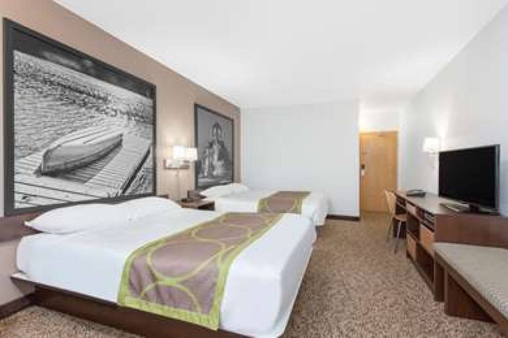 Super 8 By Wyndham Kenora 8