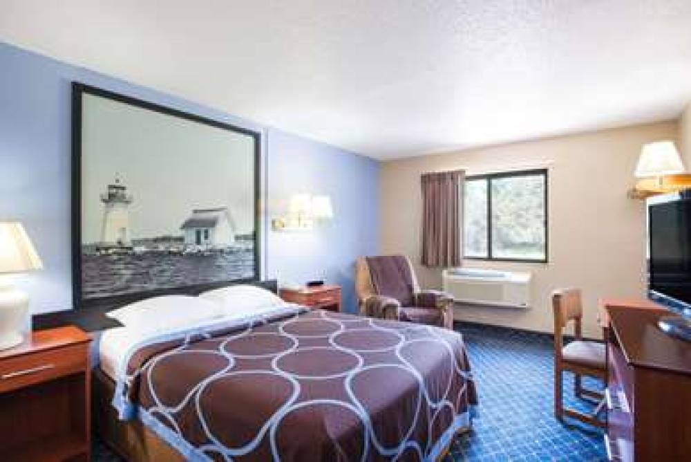 Super 8 By Wyndham Massena NY 4