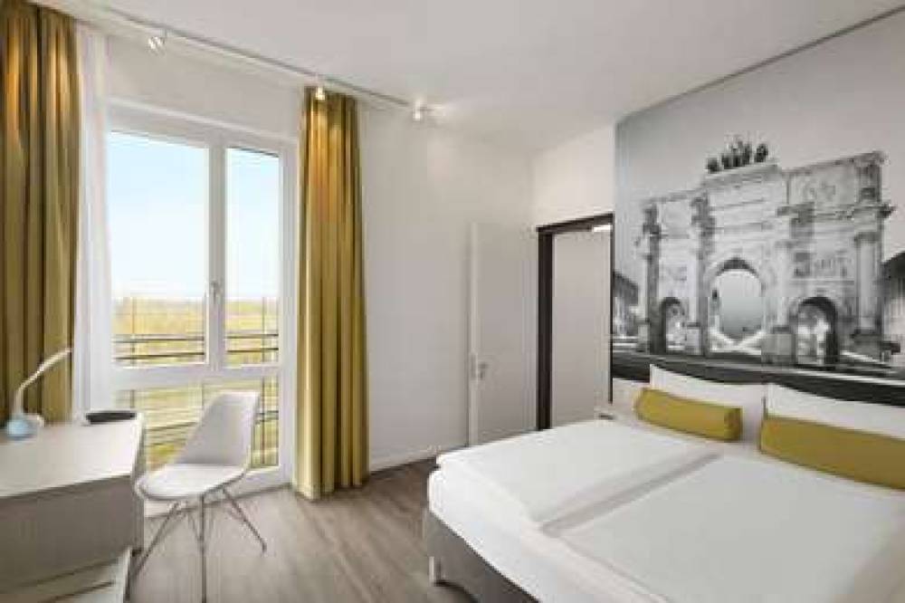 SUPER 8 BY WYNDHAM MUNICH CITY WEST 9