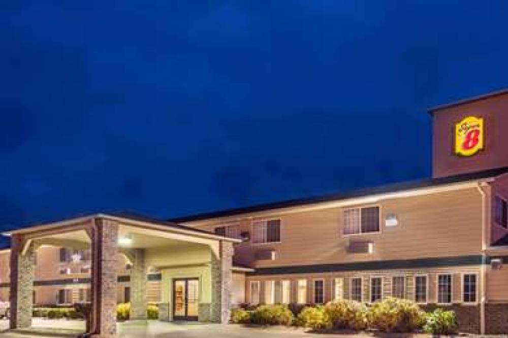 Super 8 By Wyndham Neillsville WI 2