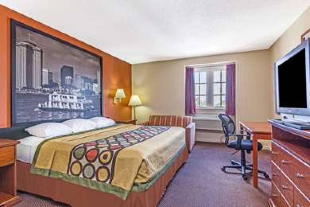 Super 8 By Wyndham New Orleans 6