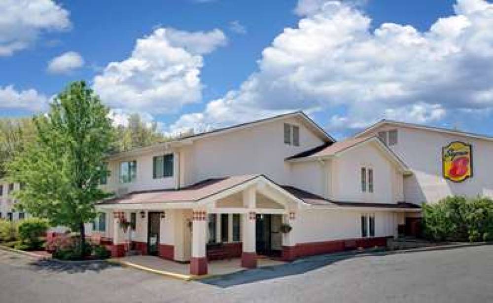 Super 8 By Wyndham Newburgh/West Point Near Stewart Airport 1