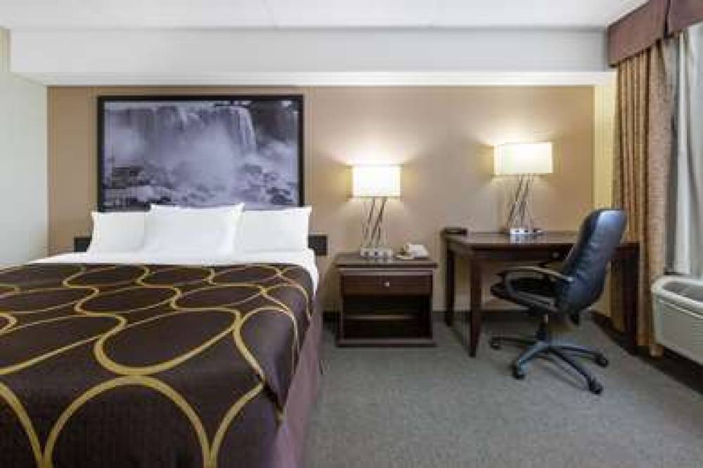 SUPER 8 BY WYNDHAM NIAGARA FALLS BY 5