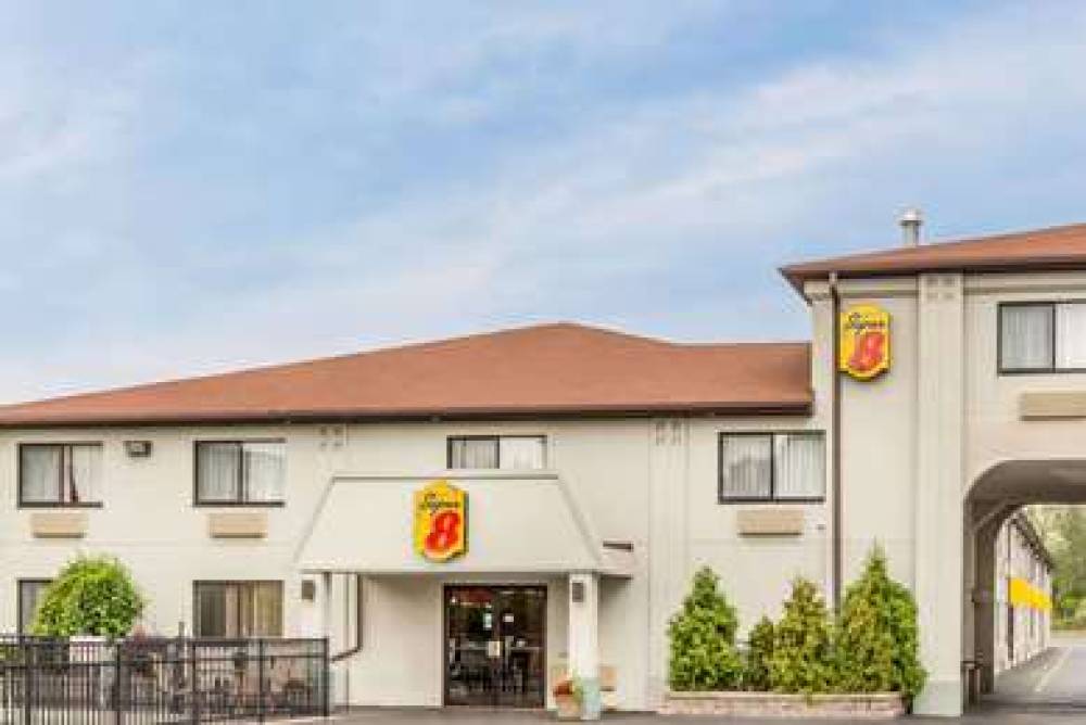 Super 8 By Wyndham Niagara Falls Ny