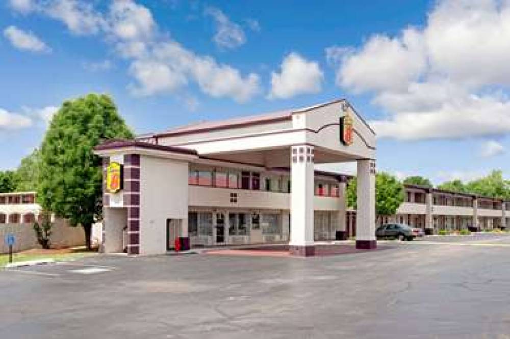 Super 8 By Wyndham Oklahoma/Frontier City 2