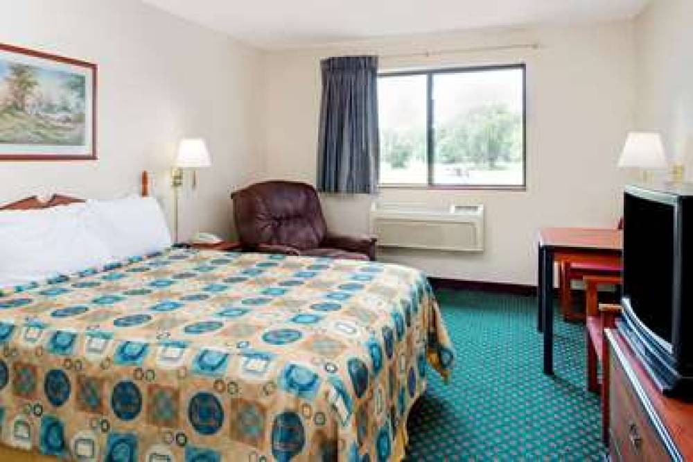 Super 8 By Wyndham Omaha Eppley Airport/Carter Lake 4