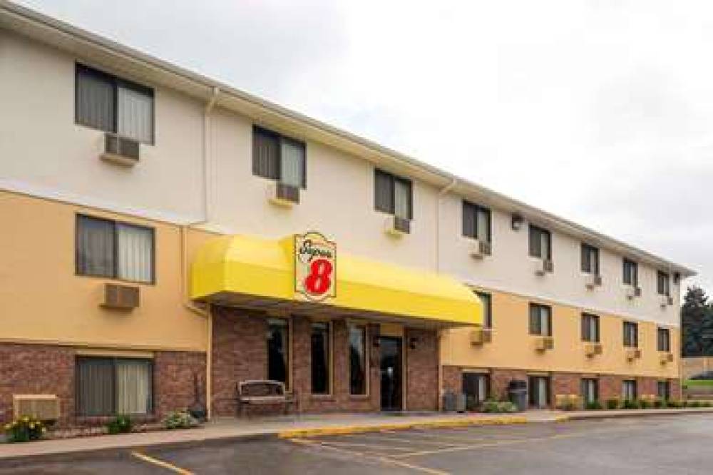 Super 8 By Wyndham Omaha NE 2