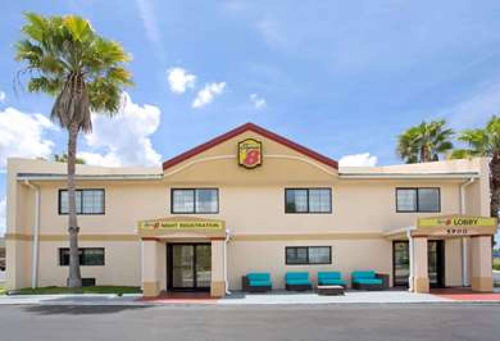 Super 8 By Wyndham Orlando International Drive 1