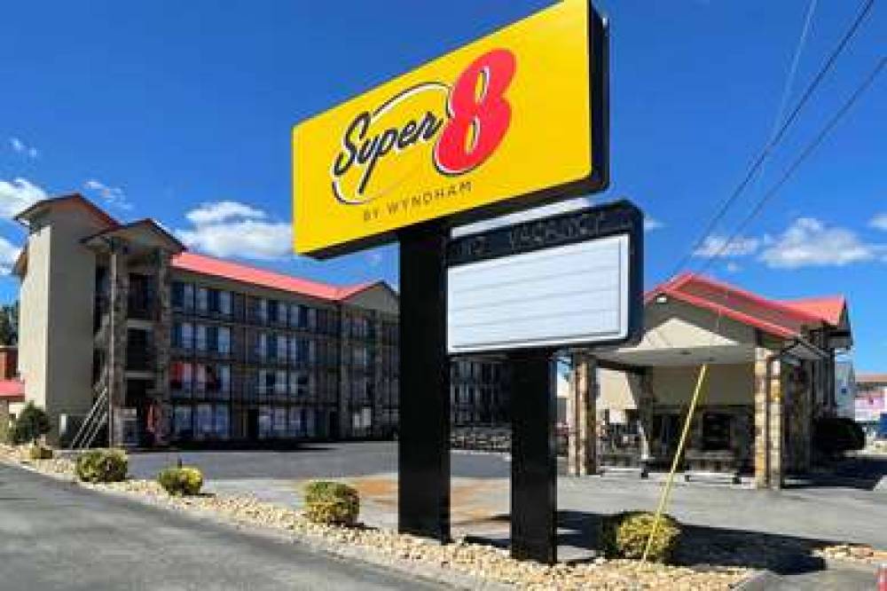 SUPER 8 BY WYNDHAM PIGEON FORGE DOW 1