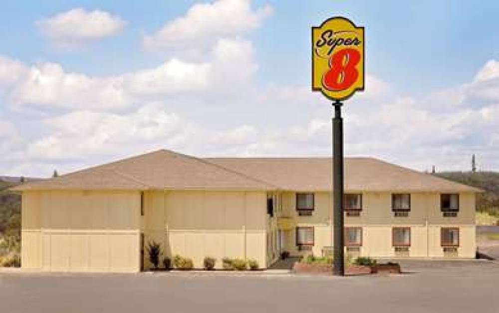 Super 8 By Wyndham Rock Port MO 1