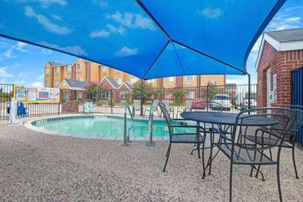 Super 8 By Wyndham San Antonio Downtown NE 5