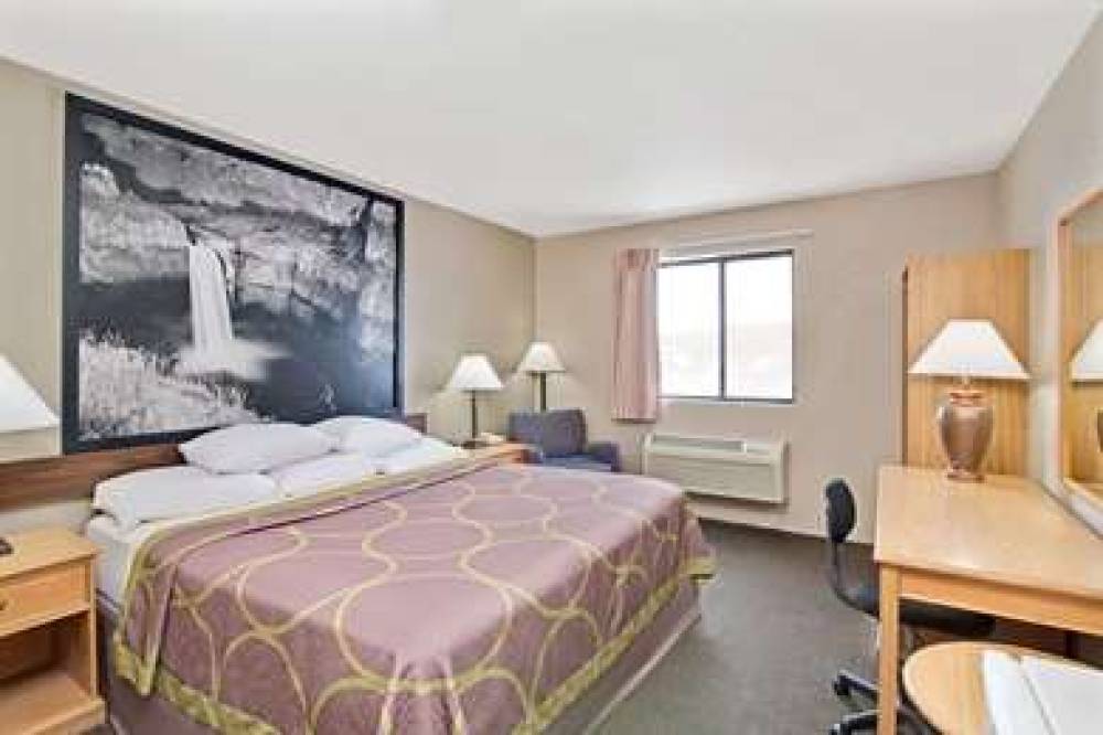 Super 8 By Wyndham Spokane/West 7