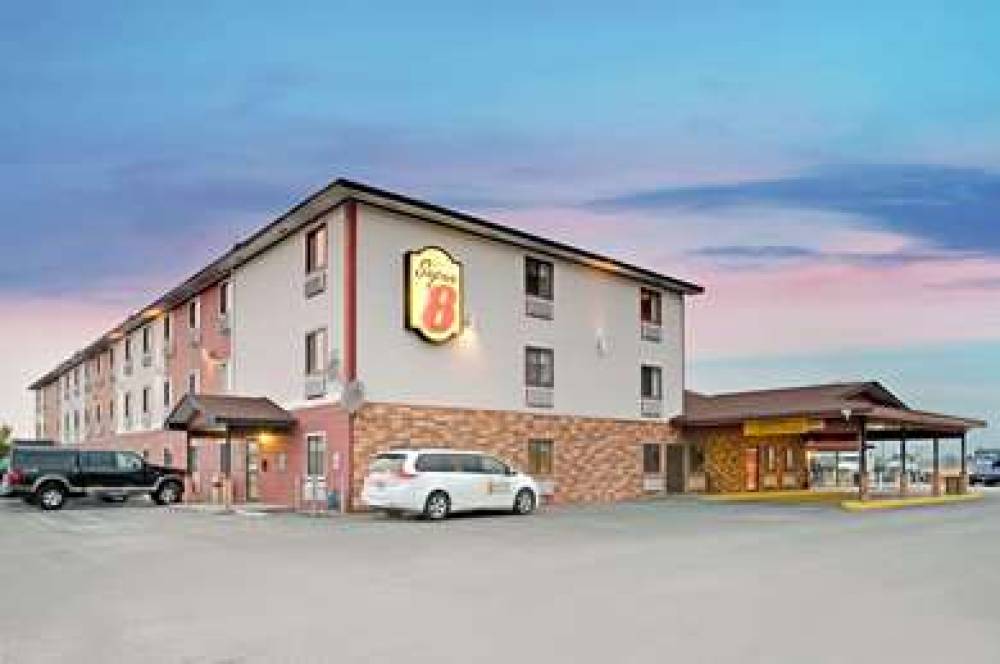 Super 8 By Wyndham Spokane/West 1