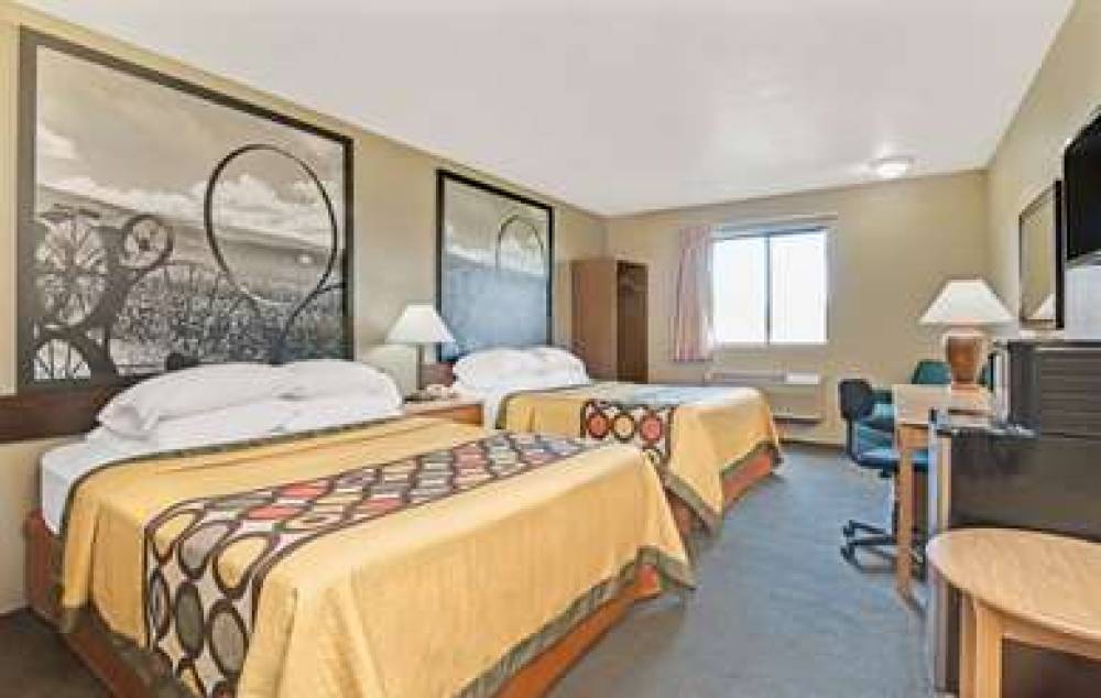 Super 8 By Wyndham Spokane/West 8