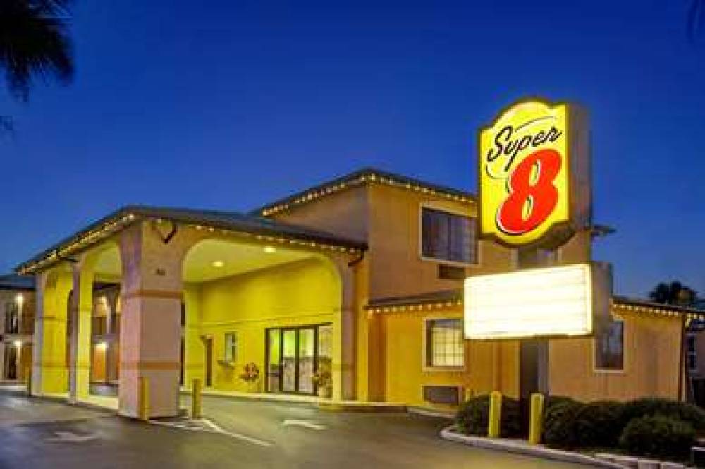 Super 8 By Wyndham St. Augustine Beach 1