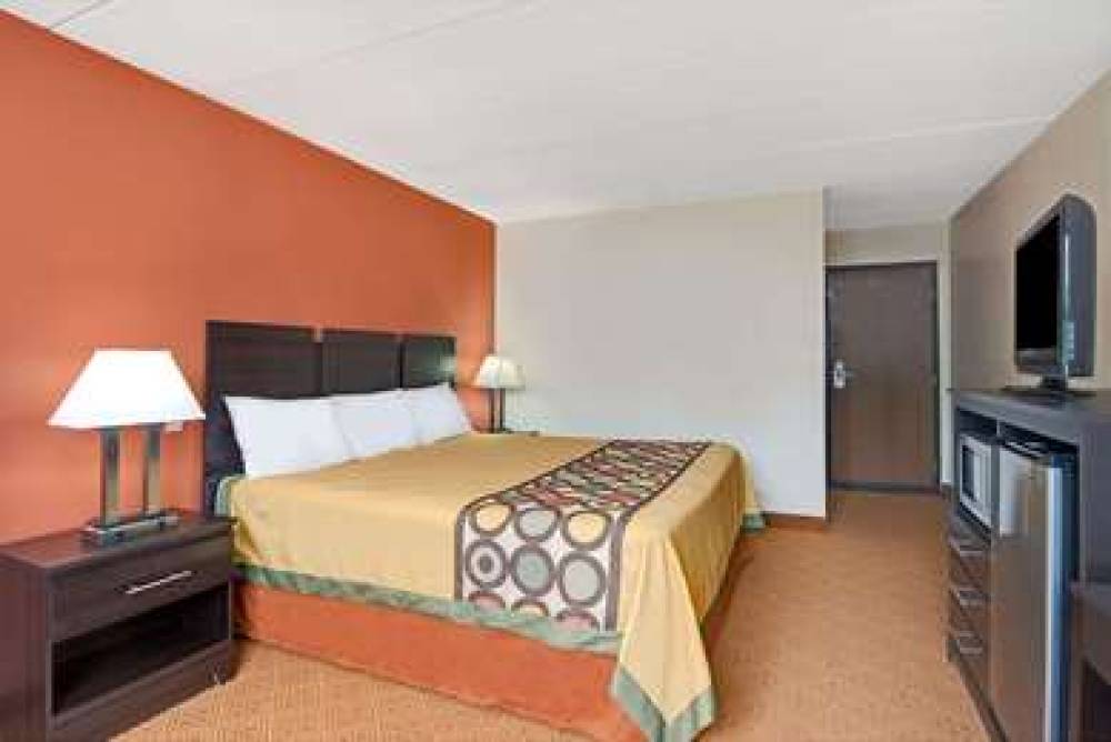 Super 8 By Wyndham Stamford/New York City Area 9