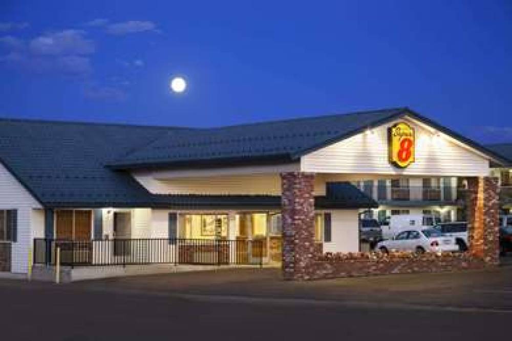 Super 8 By Wyndham Susanville 1