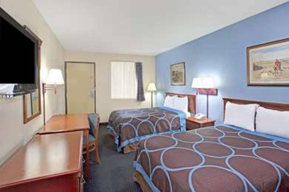 Super 8 By Wyndham Suwanee 9