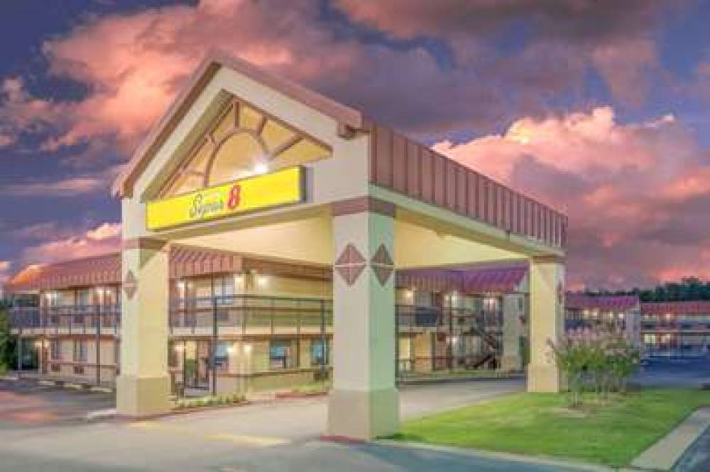 Super 8 By Wyndham Tulsa 1