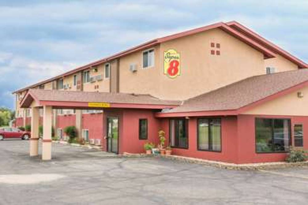 Super 8 By Wyndham Worthington Minnesota