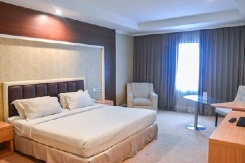 SURABAYA SUITES 10