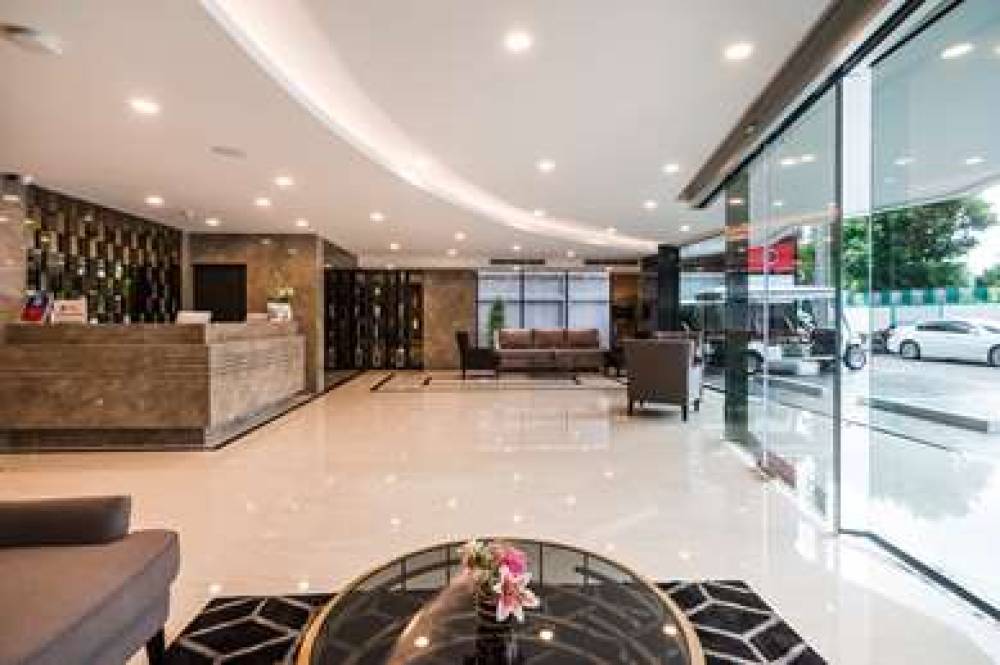 SureStay Plus By Best Western Sukhumvit 2 5