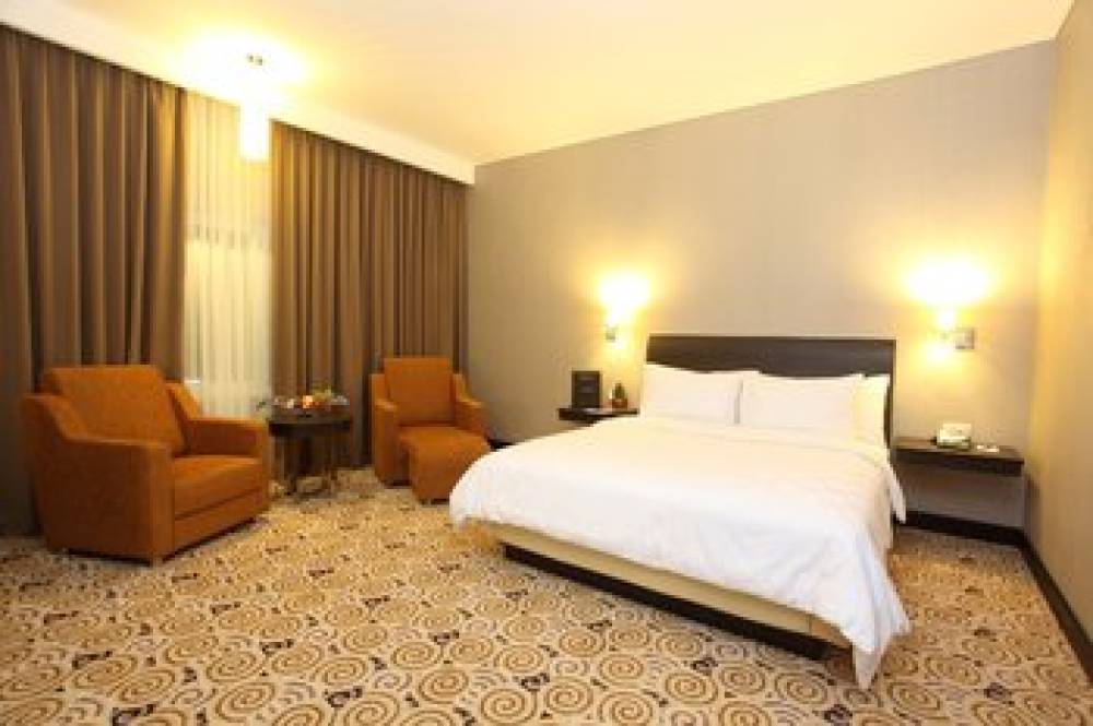 SWISS-BELHOTEL KENDARI 5