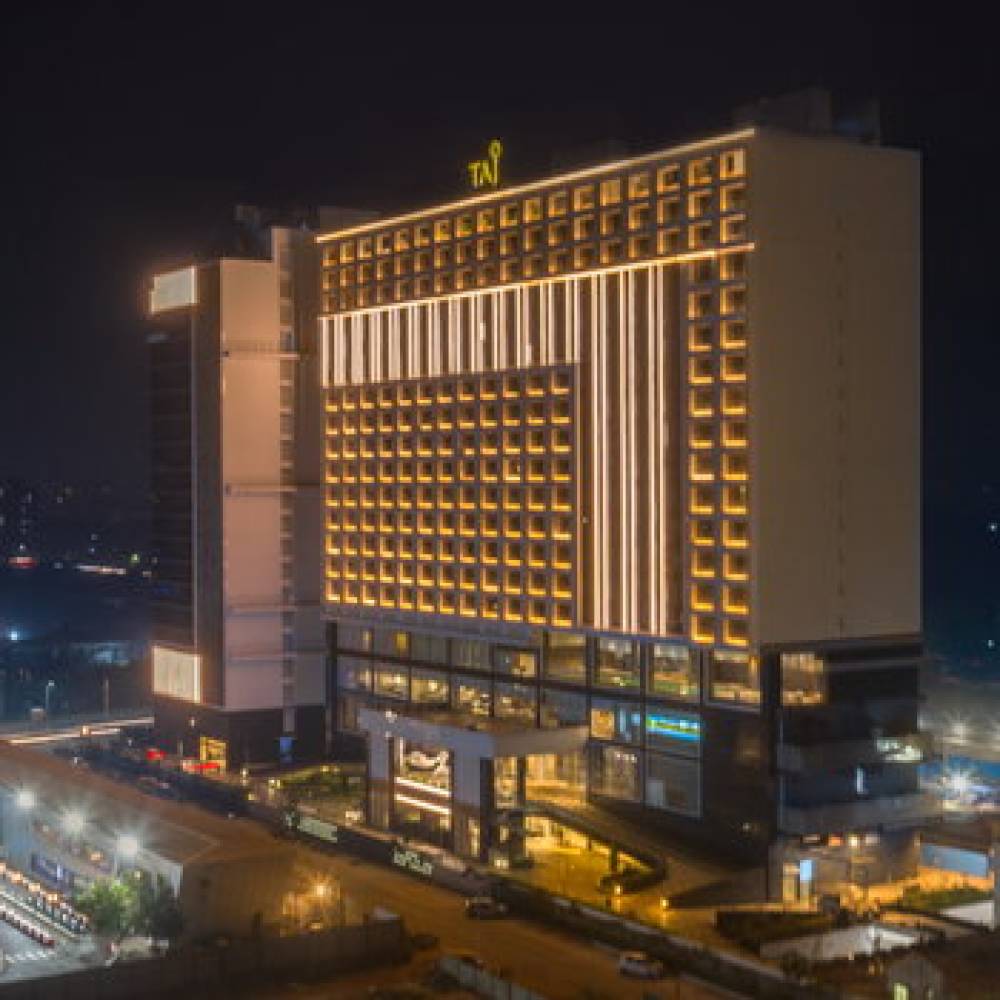 TAJ SKYLINE AHMEDABAD 3