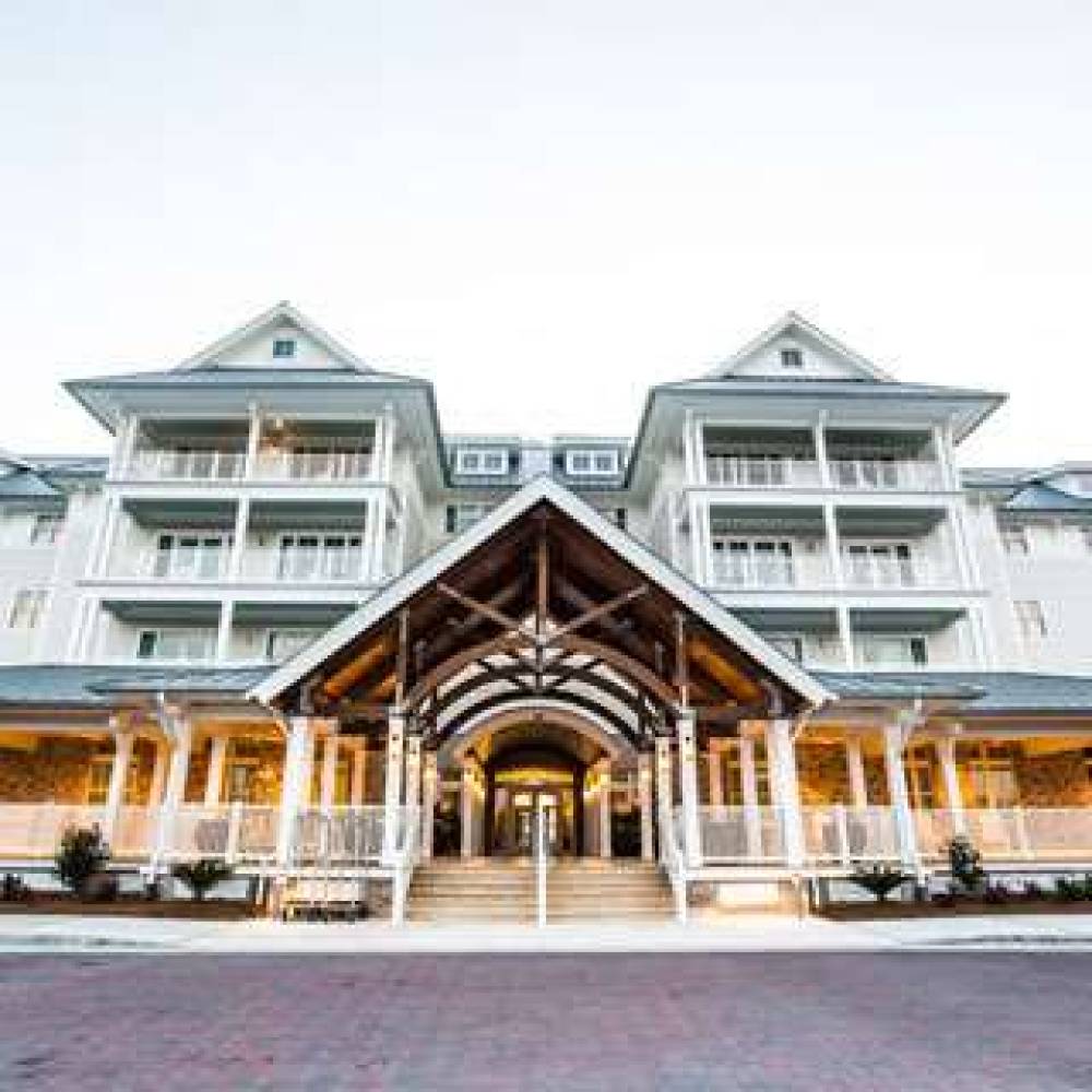 The Beach Club At Charleston Harbor