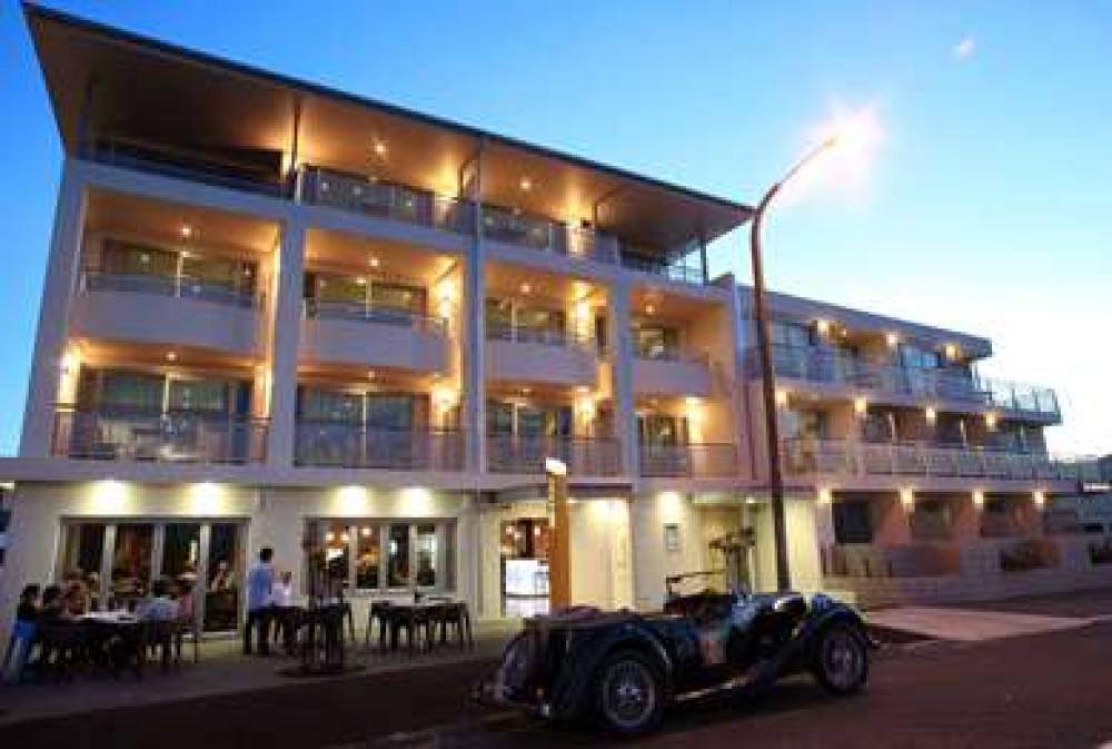 The Crown Hotel 1