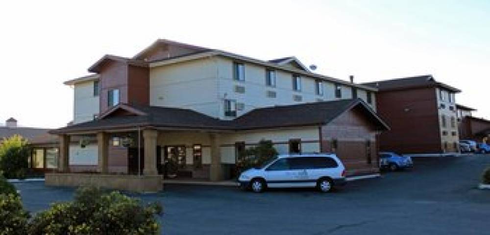 The Fairbridge Inn Suites And Big Sky Conference Center