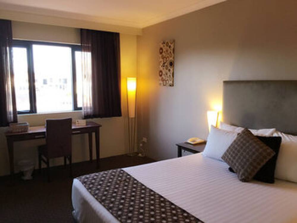 THE JOONDALUP CITY HOTEL 7