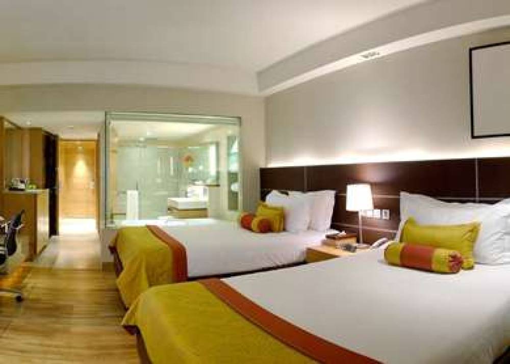 The Lalit New Delhi 5