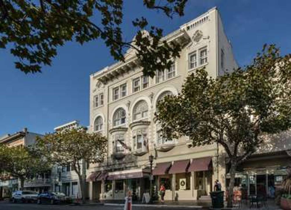 THE MONTEREY HOTEL 2