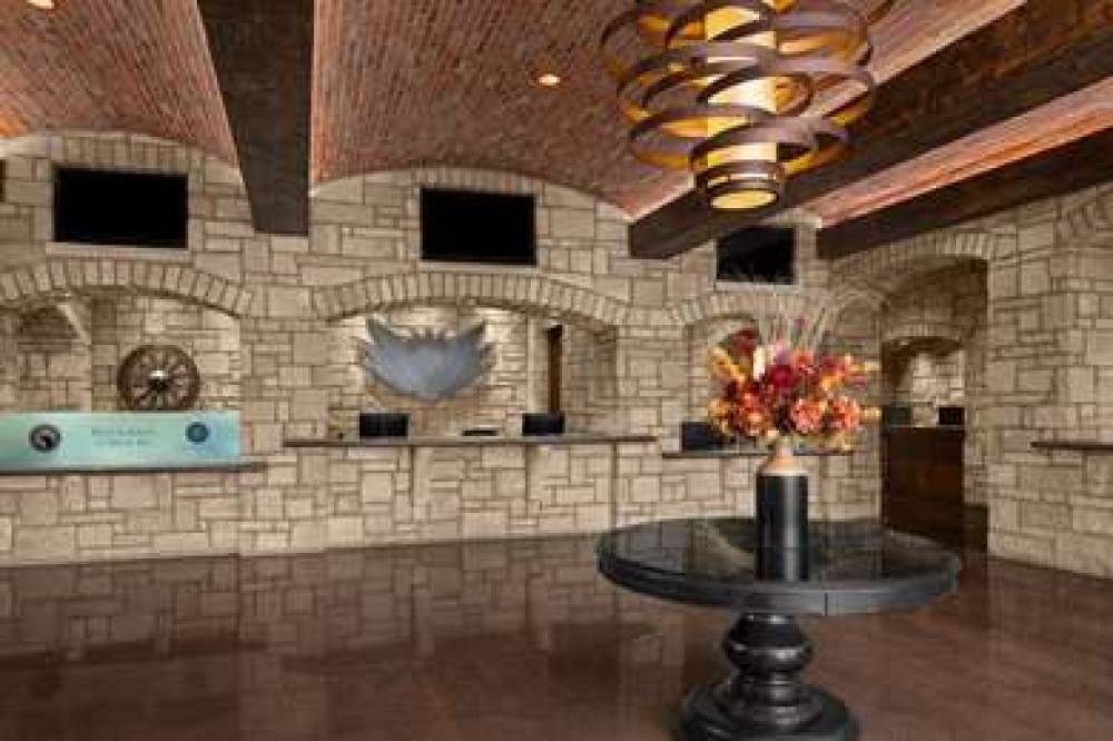 The Oread Hotel 8