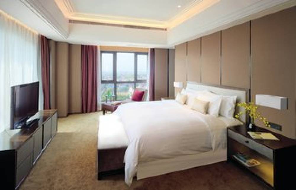 THE QUBE HOTEL XINQIAO 4