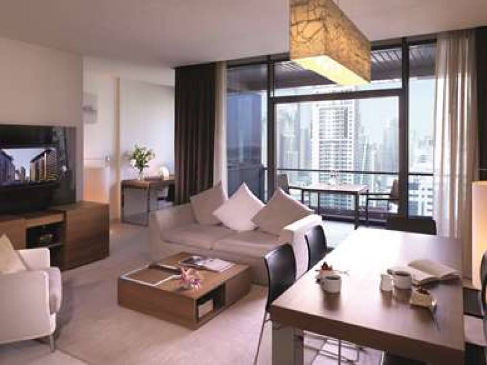 The Radisson Blu Residence, Dubai Marina 9