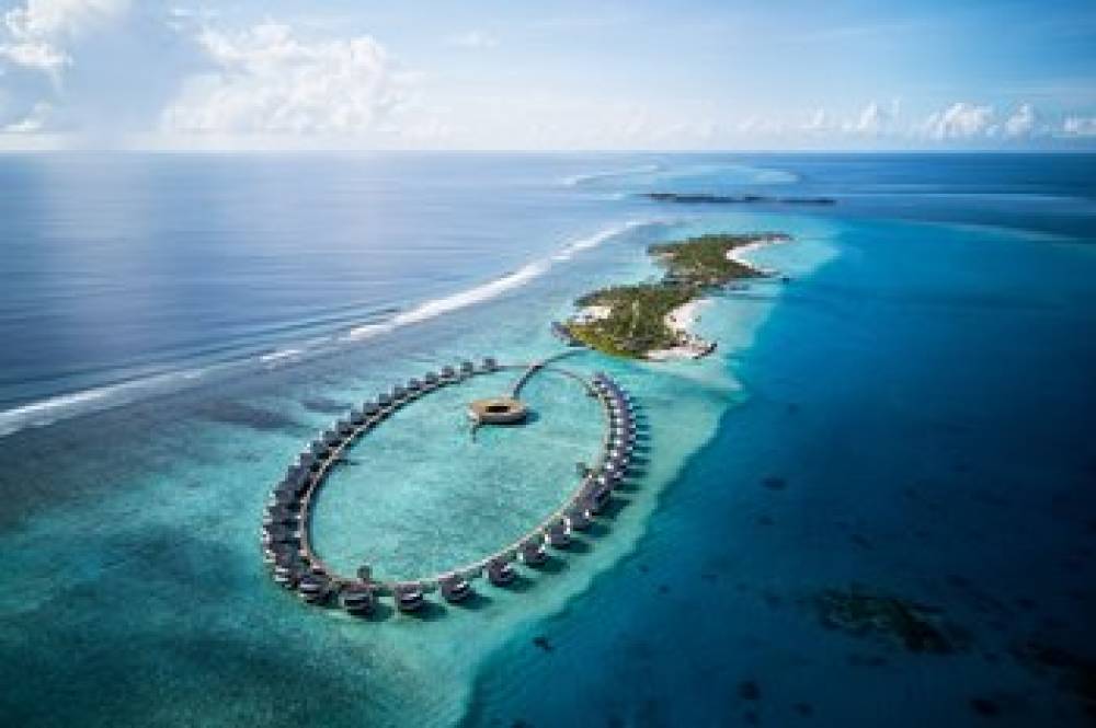 The Ritz-Carlton Maldives Fari Islands 1