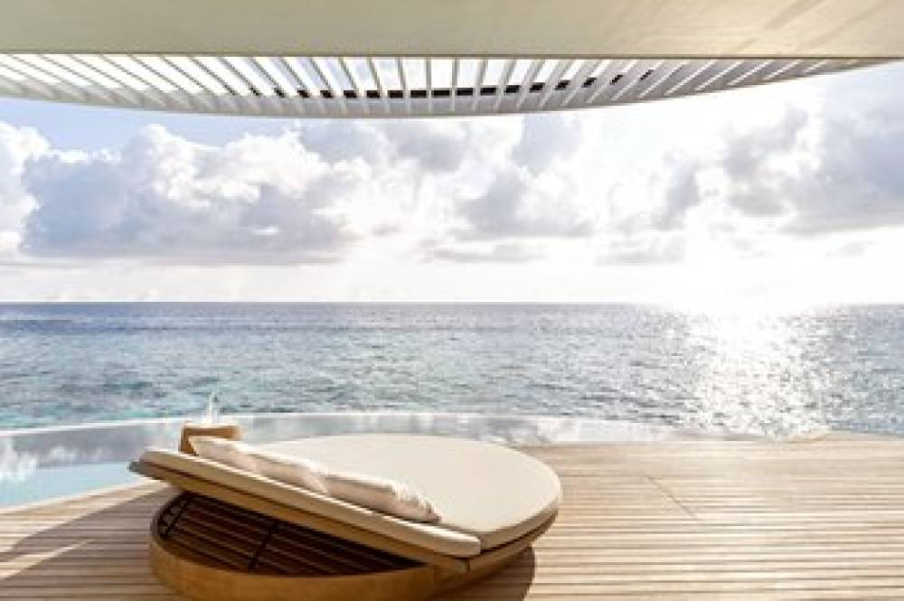 The Ritz-Carlton Maldives Fari Islands 9