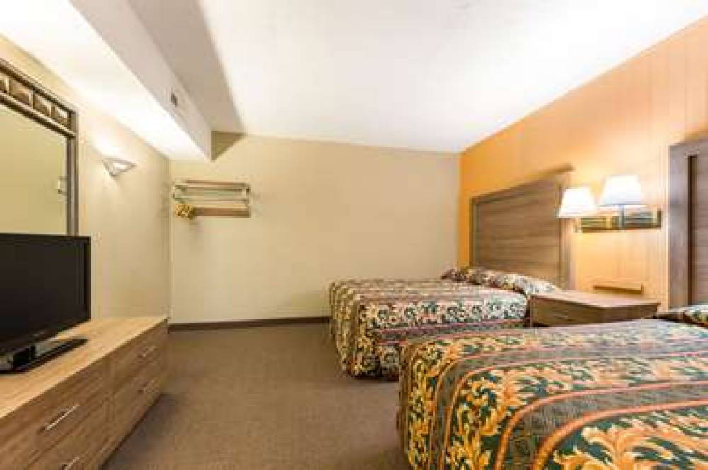 THE WANDER HOTEL, RAMADA 9