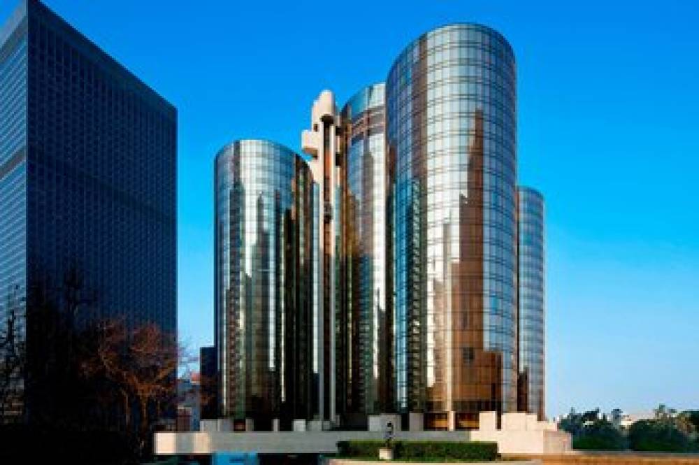 The Westin Bonaventure Hotel And Suites Los Angeles 2