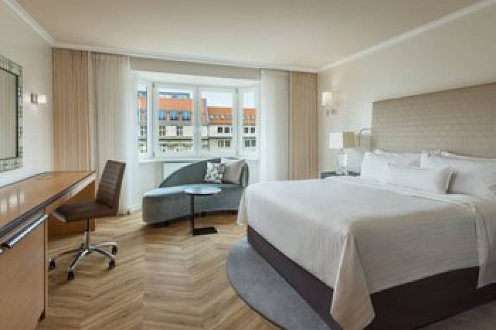 The Westin Grand Berlin 5