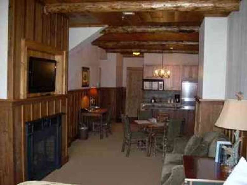 THE WHITEFACE LODGE 9