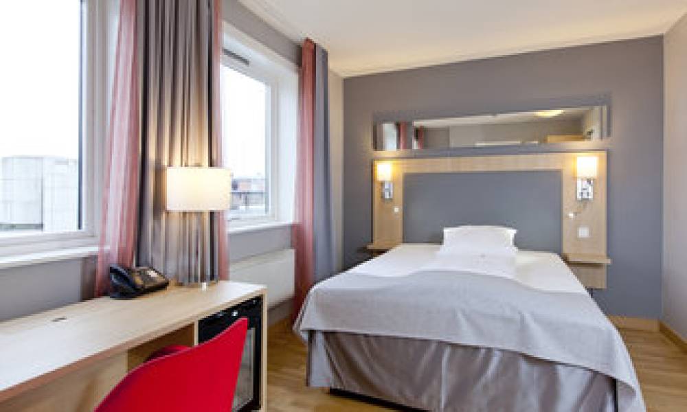 THON HOTEL LILLESTROM 5